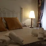 A 20 Metros De La Mezquita Catedral ,apartamentos Turistico Cespedes 5 Cordova