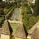 A 20 Metros De La Mezquita Catedral ,apartamentos Turistico Cespedes 5 *