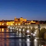 A 20 Metros De La Mezquita Catedral ,apartamentos Turistico Cespedes 5 * Κόρδοβα