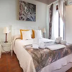 A 20 Metros De La Mezquita Catedral ,apartamentos Turistico Cespedes 5