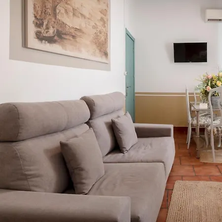 A 20 Metros De La Mezquita Catedral ,apartamentos Turistico Cespedes 5 Apartamento Córdoba