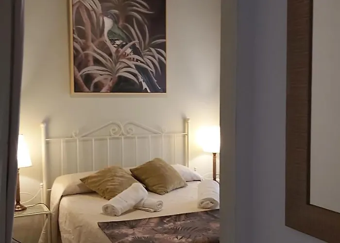 Apartament A 20 Metros De La Mezquita Catedral ,apartamentos Turistico Cespedes 5 *