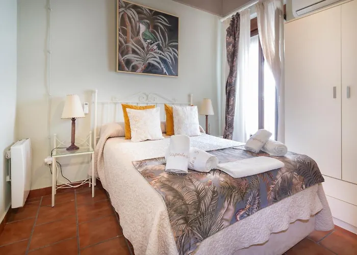 A 20 Metros De La Mezquita Catedral ,apartamentos Turistico Cespedes 5