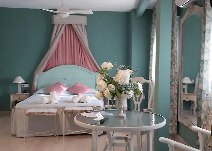 A 20 Metros De La Mezquita Catedral ,apartamentos Turistico Cespedes 5 Apartment *